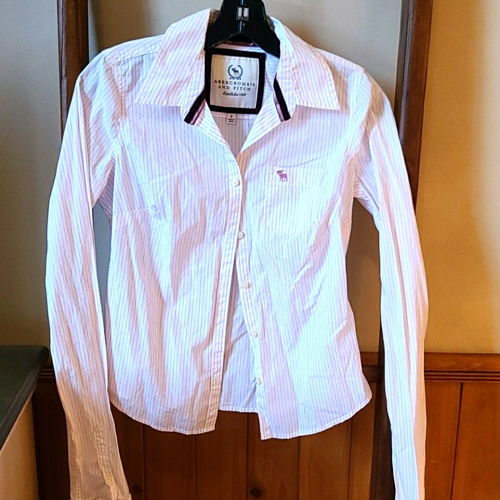 Abercrombie & Fitch Button Up